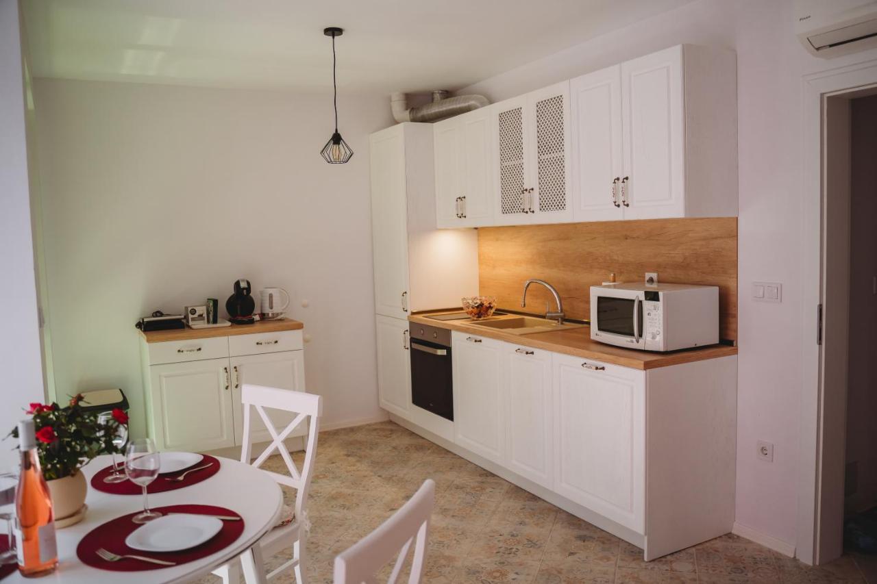 Andreya'S Sea Apartment-Beach, Sea Garden ,Old Town, Free Parking, Free Evcharging Station Varna Exterior photo